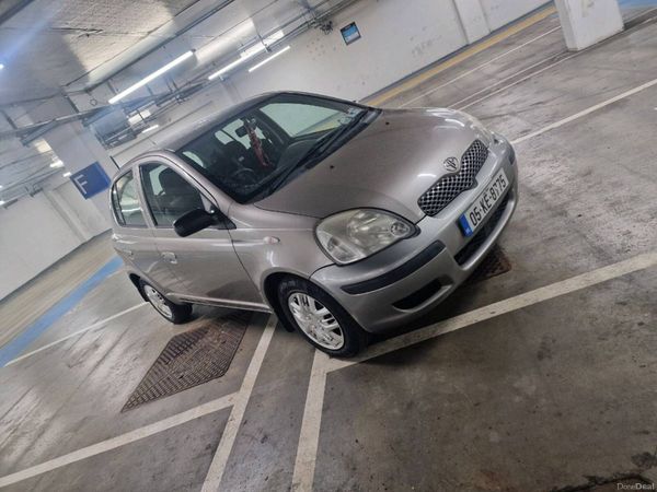 Toyota Yaris Hatchback, Petrol, 2005, Grey