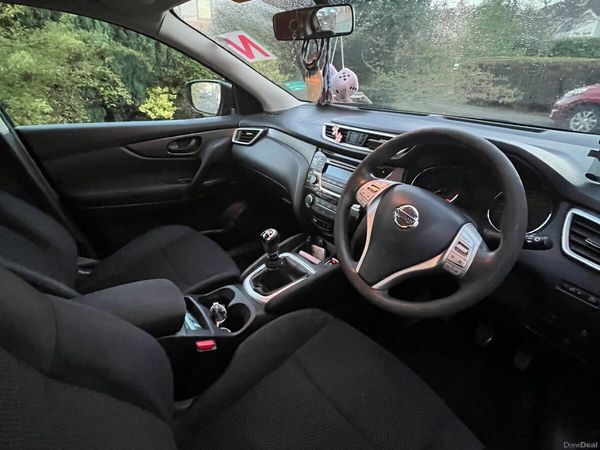 Nissan Qashqai Hatchback, Petrol, 2014, Blue