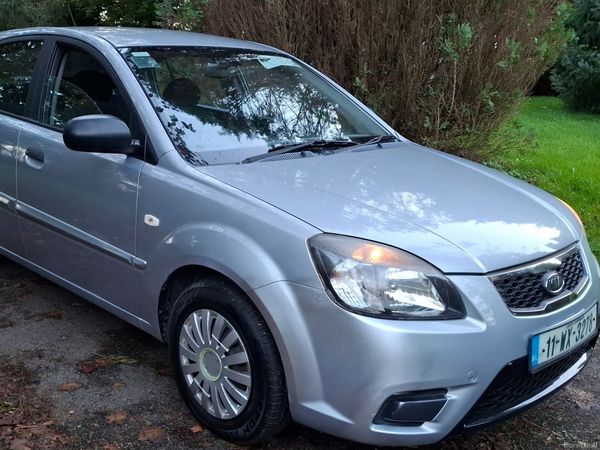 Kia Rio Hatchback, Petrol, 2011, Silver
