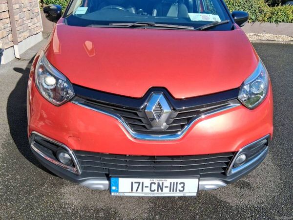 Renault Captur Hatchback, Diesel, 2017, Red