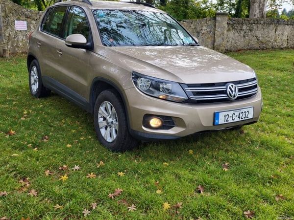 Volkswagen Tiguan SUV, Diesel, 2012, Brown