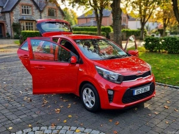 Kia Picanto Hatchback, Petrol, 2019, Red