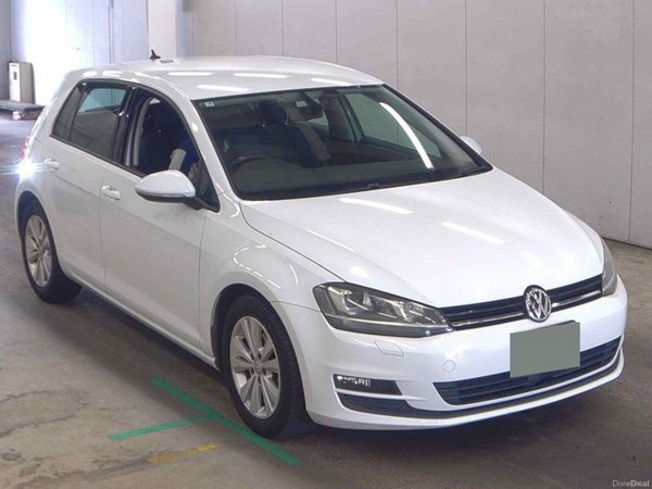 Volkswagen Golf Hatchback, Petrol, 2015, White