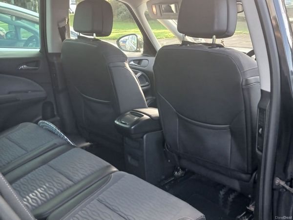 Vauxhall Zafira MPV, Diesel, 2013, Black