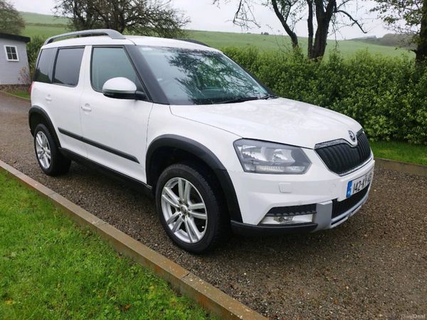 Skoda Yeti SUV, Petrol, 2014, White