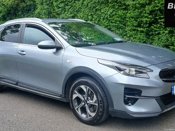 Kia XCeed Hatchback, Petrol, 2021, Silver
