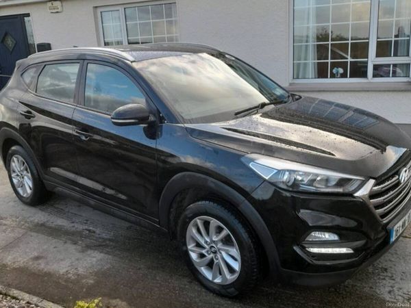Hyundai Tucson Hatchback, Diesel, 2016, Black