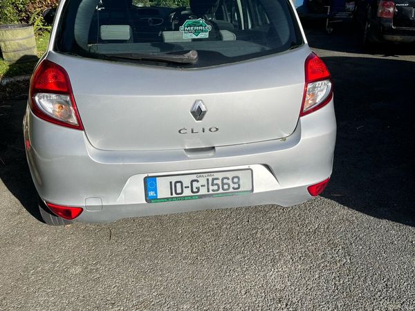 Renault Clio Hatchback, Ethanol Petrol, 2010, Silver