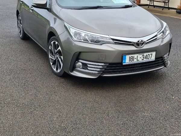 Toyota Corolla Saloon, Diesel, 2018, Grey