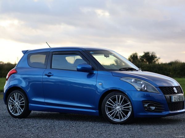 Suzuki Swift Hatchback, Petrol, 2012, Blue