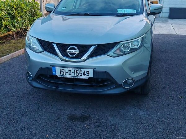 Nissan Qashqai Hatchback, Diesel, 2015, Silver
