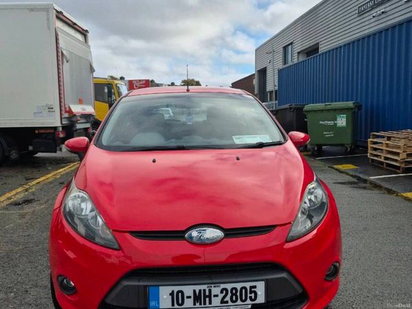 Ford Fiesta Hatchback, Petrol, 2010, Red