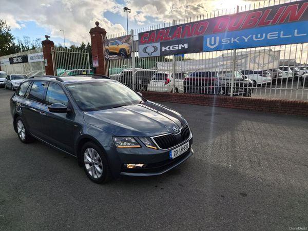 Skoda Octavia Estate, Diesel, 2020, Grey