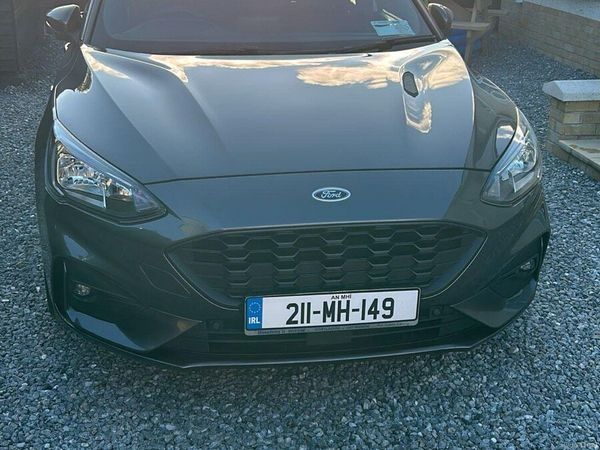 Ford Focus Hatchback, Diesel, 2021, Grey