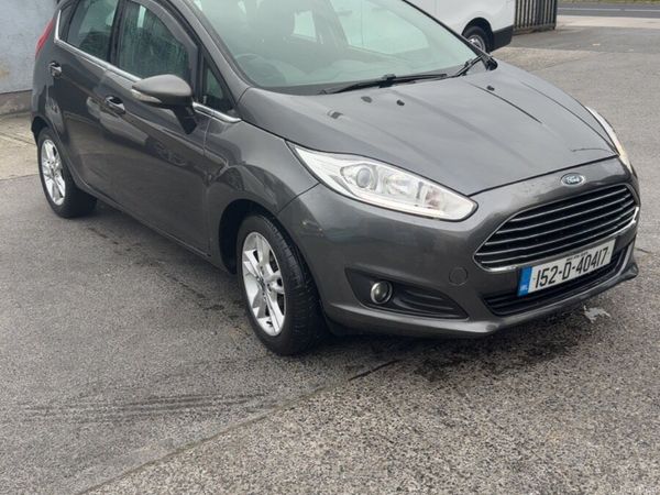 Ford Fiesta Hatchback, Petrol, 2015, Grey