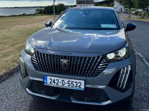 Peugeot 2008 MPV, Petrol, 2024, Grey