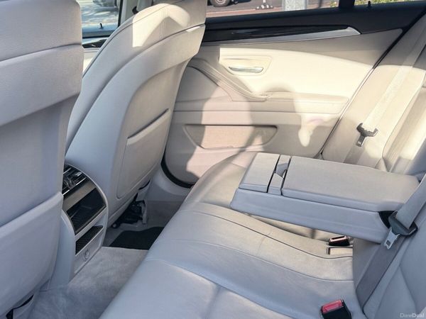 BMW 5-Series Saloon, Diesel, 2011, Black