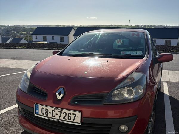 Renault Clio Hatchback, Petrol, 2008, Red