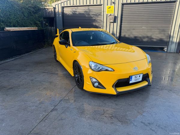 Toyota GT86 Coupe, Petrol, 2015, Yellow