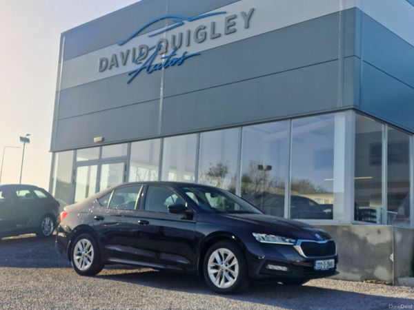 Skoda Octavia Saloon, Diesel, 2022, Black