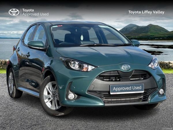 Toyota Yaris Hatchback, Petrol Hybrid, 2026, Green