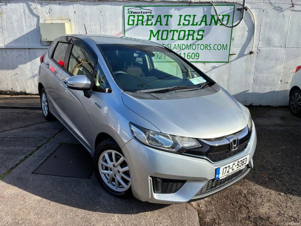 Honda Fit Hatchback, Petrol Hybrid, 2017, Silver