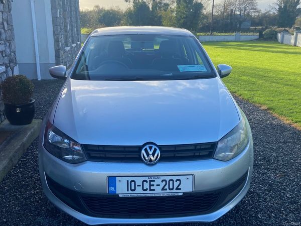 Volkswagen Polo Hatchback, Petrol, 2010, Silver