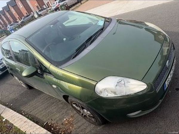 Fiat Punto Hatchback, Petrol, 2009, Green