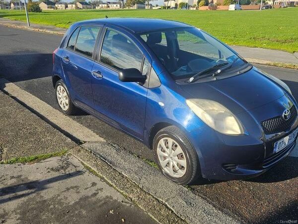 Toyota Yaris Hatchback, Petrol, 2007, Blue