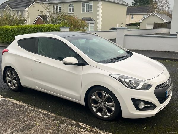 Hyundai i30 Hatchback, Diesel, 2014, White
