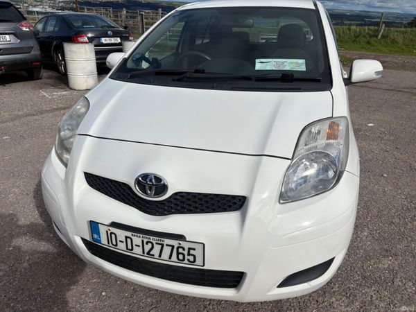 Toyota Vitz Hatchback, Petrol, 2010, White