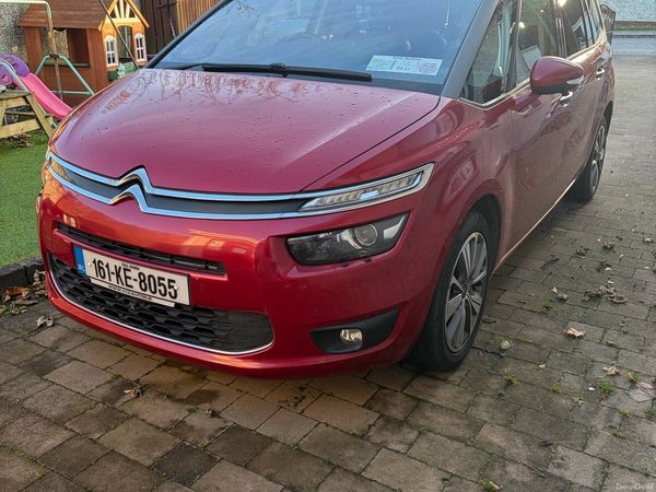 Citroen Grand C4 Picasso MPV, Petrol, 2016, Red