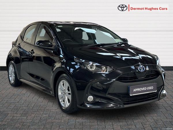 Toyota Yaris Hatchback, Petrol Hybrid, 2023, Black
