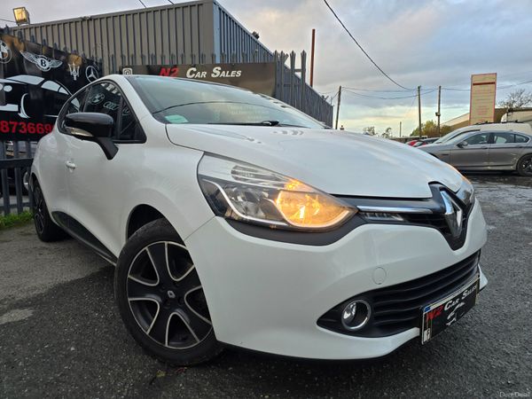 Renault Clio Hatchback, Petrol, 2016, White