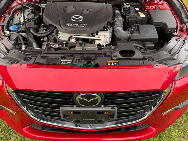 Mazda Axela Hatchback, Diesel, 2017, Red