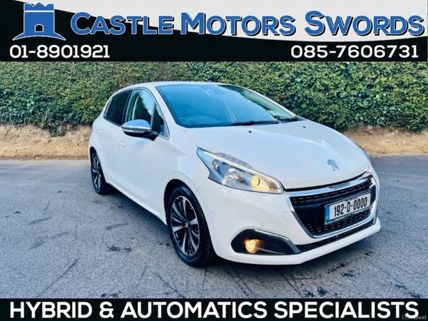 Peugeot 208 Hatchback, Petrol, 2019, White