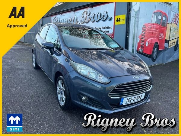 Ford Fiesta Hatchback, Petrol, 2014, Blue