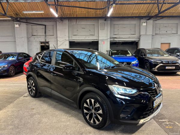 Renault Captur Hatchback, Petrol, 2024, Black