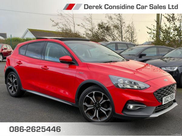 Ford Focus Hatchback, Diesel, 2021, Red