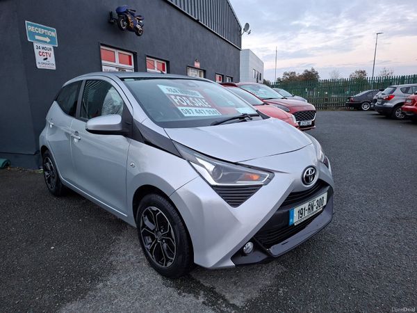 Toyota Aygo Hatchback, Petrol, 2019, Grey