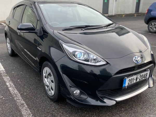 Toyota Aqua Hatchback, Petrol Hybrid, 2020, Black