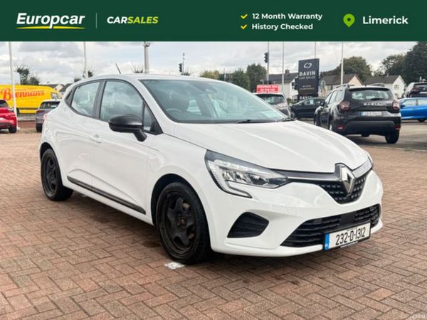 Renault Clio Hatchback, Petrol, 2023, White