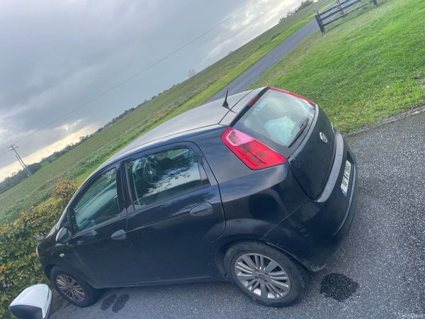 Fiat Punto Hatchback, Diesel, 2010, Black