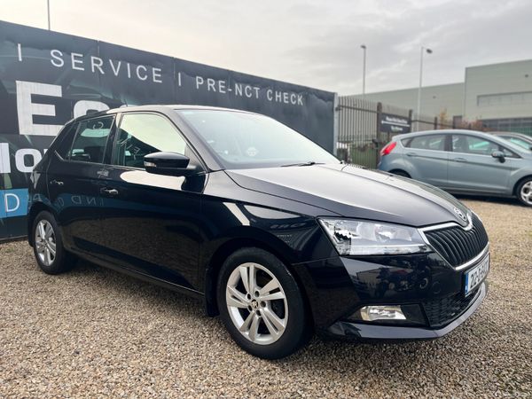 Skoda Fabia Hatchback, Petrol, 2021, Black