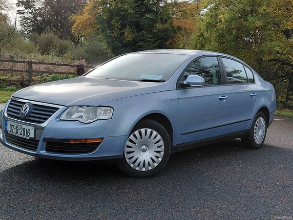 Volkswagen Passat Saloon, Petrol, 2007, Blue