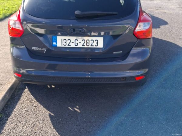 Ford Focus Hatchback, Petrol, 2013, Grey