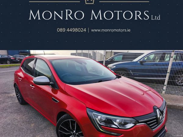 Renault Megane Hatchback, Petrol, 2019, Red