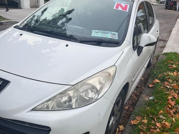 Peugeot 207 Hatchback, Diesel, 2011, White