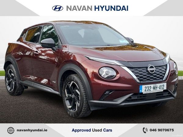 Nissan Juke SUV, Petrol Hybrid, 2023, Red