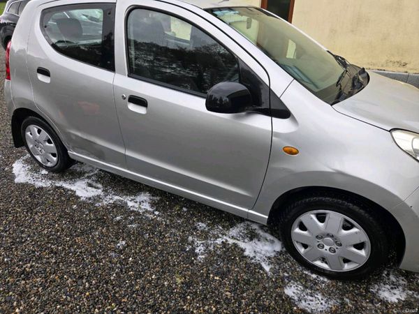 Nissan Pixo Hatchback, Petrol, 2010, Silver